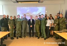 Dlhoročná, nadštandardná a profesionálna spolupráca medzi Vzdušnými silami Armády ČR a Ozbrojenými silami SR bude pokračovať aj v budúcnosti