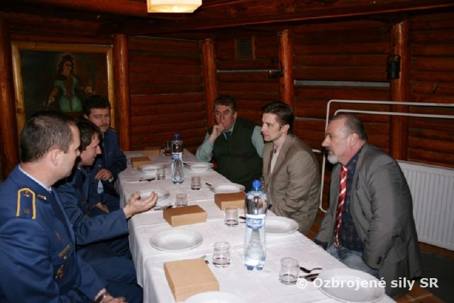 PRACOVNO PRIATEĽSKÉ STRETNUTIE