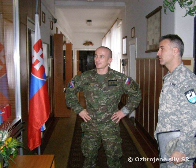 Vojenský pridelenec obrany navštívil podriadené útvary pozemných síl