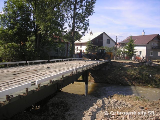 Pokračovanie plnenia úloh vojskami pri odstraňovaní následkov povodní v rámci operácie Nekonečný dážď 2010 Neverending rain