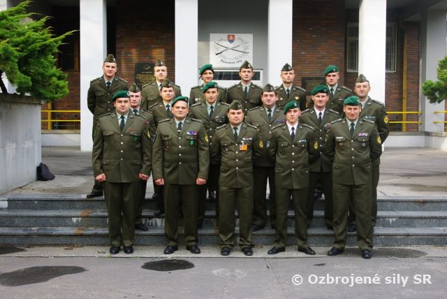 VÝBER NAJLEPŠIEHO VOJAKA MUŽSTVA A PODDÔSTOJNÍKA V POZEMNÝCH SILÁCH OS SR  ZA VÝCVIKOVÝ ROK 2010