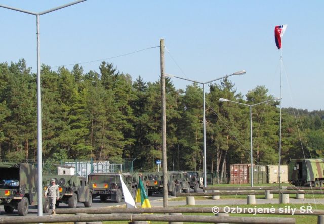 Nad výcvikovým priestorom Hohenfels zaviala slovenská vlajka