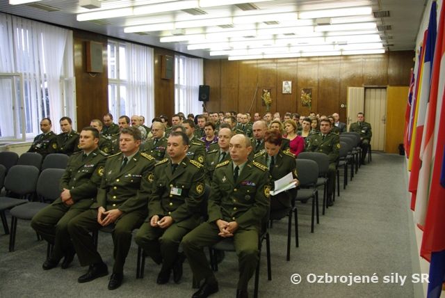 Slávnostný nástup Veliteľstva pozemných síl OS SR