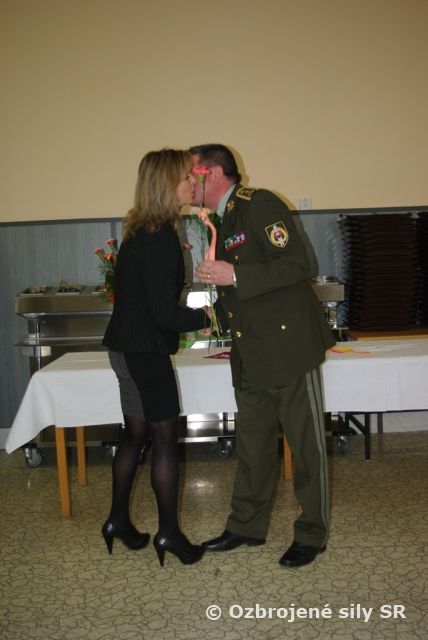 Profesionálni vojaci pozemných síl nezabudli na svoje kolegyne