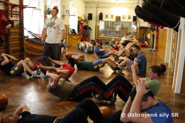 Špeciálna telesná príprava výkonných letcov