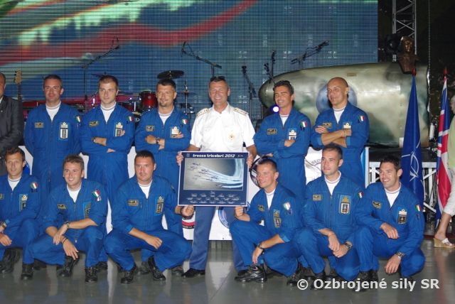 Udelenie unikátnej putovnej ceny počas SIAF 2012