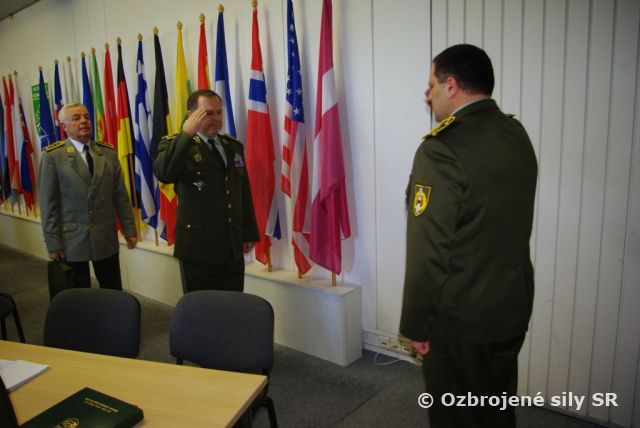 Generálmajor Naďovič prednášal na Veliteľstve Pozemných síl