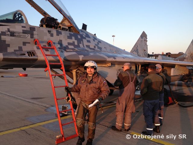Prvý samostatný let nadporučíka Tichého na stíhačke MiG-29