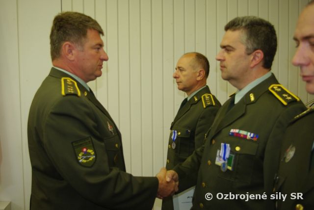 Slávnostný nástup pri príležitosti 69. výročia víťazstva nad fašizmom