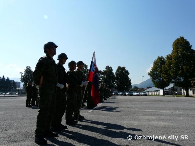 Rozlúčka s vojakmi odchádzajúcimi do Afganistanu
