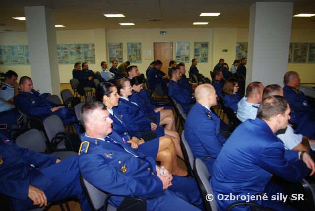 Spoločenskovedná príprava vojakov a prevencia extrémizmu