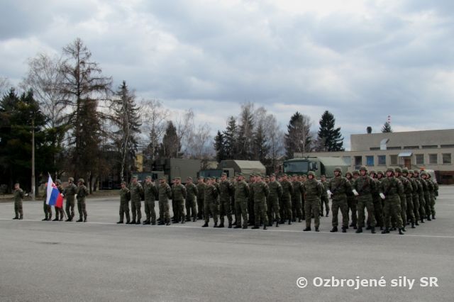 Slávnostný nástup pri príležitosti prepodriadenia Strediska CIMIC a PSYOPS do priamej podriadenosti Veliteľstva pozemných síl 