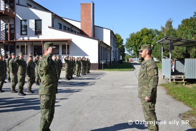 Odovzdanie funkcie veliteľa 23. motorizovaného práporu