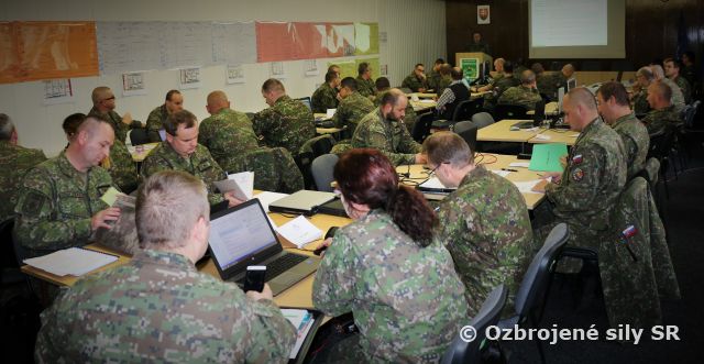 Pozemné sily plánujú výcvikový rok 2018