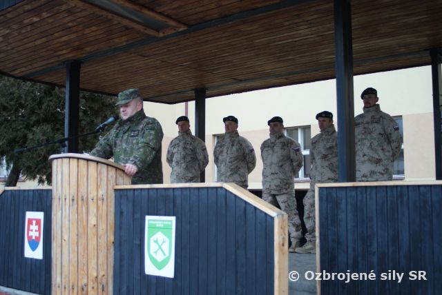 Rozlúčka opravárov, ktorí odchádzajú plniť úlohy do Iraku.