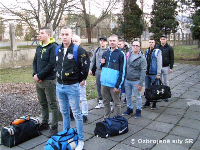 Začatie základného vojenského výcviku v Martine