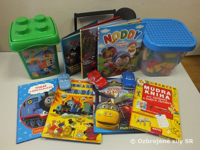 Príslušníci veliteľstva vzdušných síl opäť zavítali do Detskej fakultnej nemocnice v Banskej Bystrici