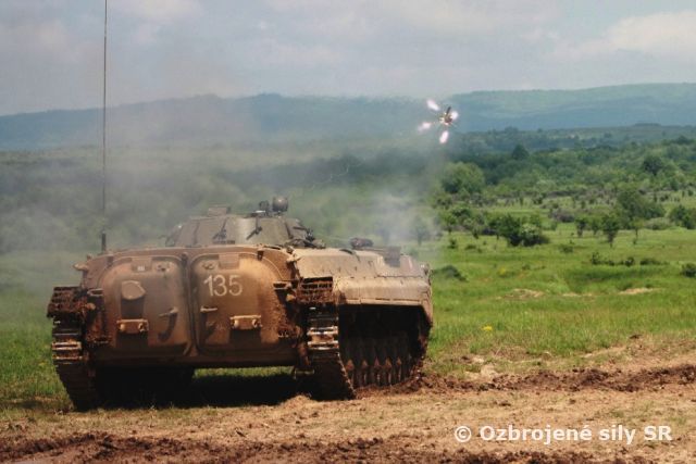 Streľby protitankovými strelami