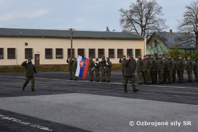 Slávnostný akt prepodriadenia 23.motorizovaného práporu
