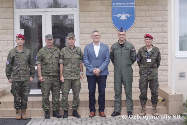 Vzácna návšteva v 46. krídle Kuchyňa