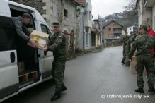 Slovenskí vojaci sa podieľali na humanitárnej pomoci v Bosne