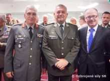 Generál Maxim na otváracej recepcii vojenského výboru EÚ
