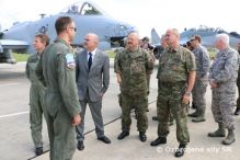 Minister obrany s 1. zástupcom náčelníka Generálneho štábu navštívili cvičenie Slovak Warthog