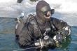 Vojenskí potápači zo Serede plnili úlohy pod ľadom 6