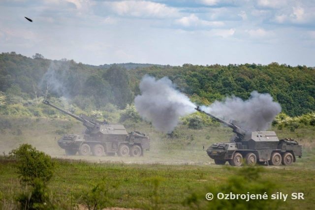 Sila ocele, sila ducha: Ostré streľby 5. delostreleckého pluku na Slovenskom štíte 2025