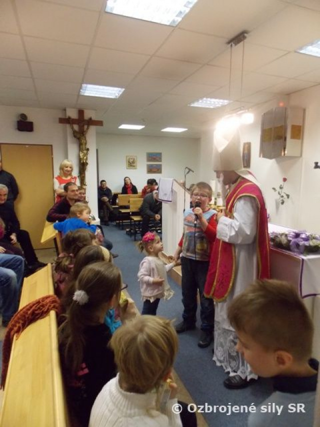 Mikuláš v kaplnke veliteľstva vzdušných síl