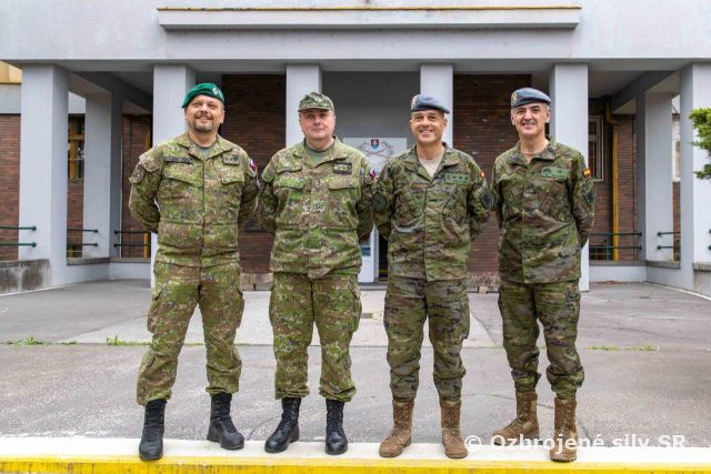 Pracovná návšteva veliteľa mnohonárodného brigádneho účelového zoskupenia na Slovensku