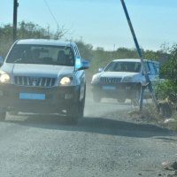 Modré barety pod ostrým okom inšpekcie 