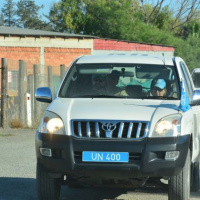 Modré barety pod ostrým okom inšpekcie 