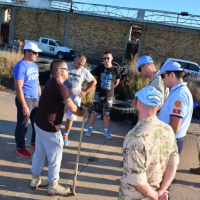 Modré barety pod ostrým okom inšpekcie 