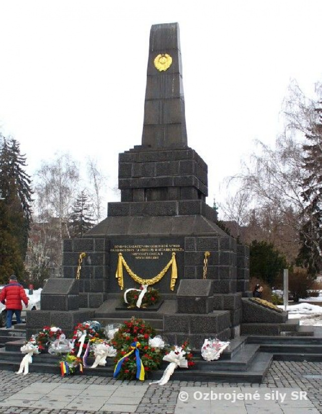 OSLAVY 61. VÝROČIA OSLOBODENIA MESTA ZVOLEN