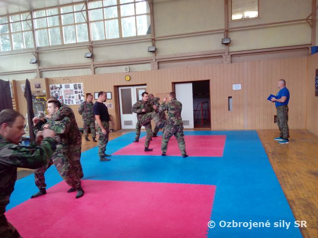 Kontrolné cvičenie zo špecializovanej telesnej prípravy – boj z blízka