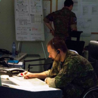 Rozšírenie spôsobilostí príslušníkov vzdušných síl OS SR – riadiacich letovej prevádzky / radarových riadiacich bojového použitia.