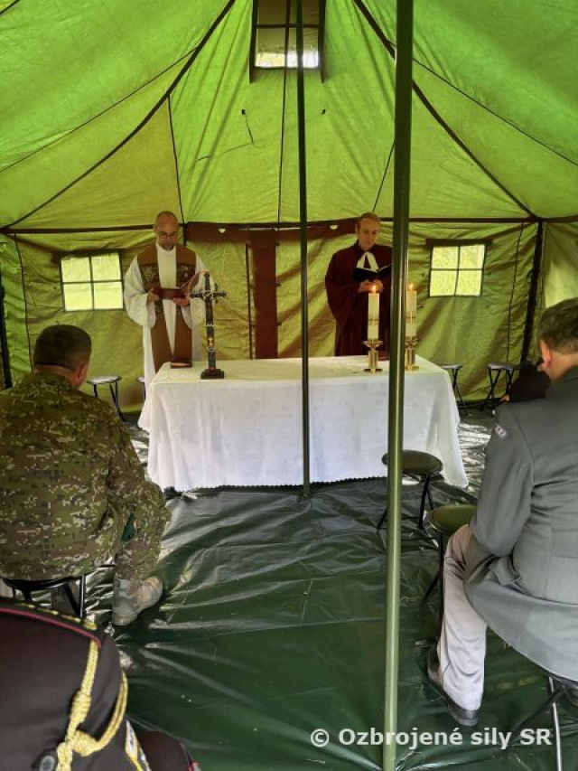 Činnosť duchovnej služby počas osláv 80. výročia SNP