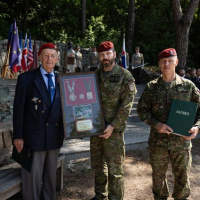 08 Príslušníci Veliteľstva Síl pre špeciálne operácie si uctili pamiatku Jozefa Gabčíka