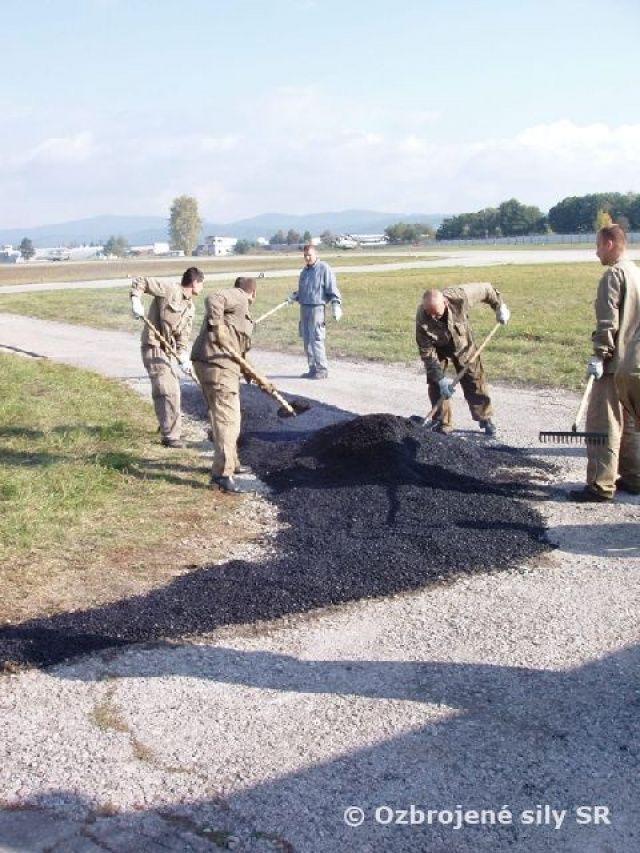 Odborný výcvik ženijnej letiskovej stavebnej čaty operácie ISAF Afganistan