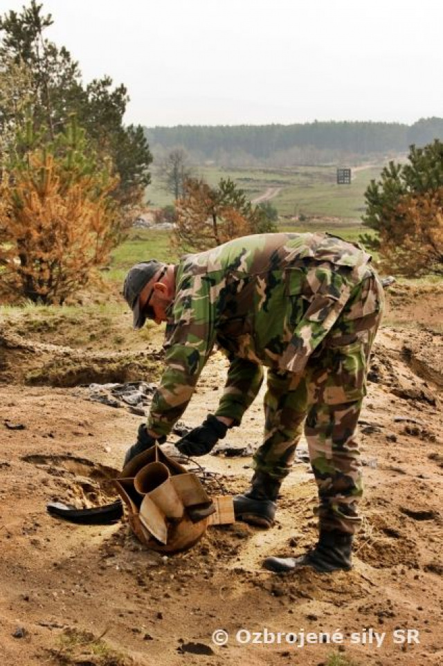 Pyrotechnický prieskum v Kuchyni